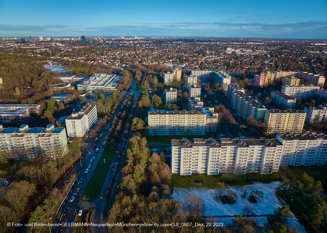 22.12.2022 - Plettzentrum - Rentenversicherung - Ständlerstraße in Neuperlach